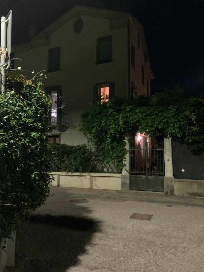 Вілла Dimora Castiglioni Lido di Venezia Екстер'єр фото